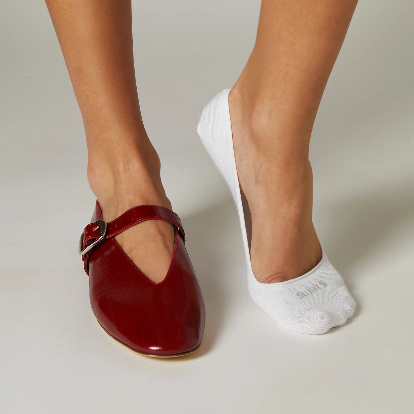 3-PACK INVISIBLE STEP SOCKS