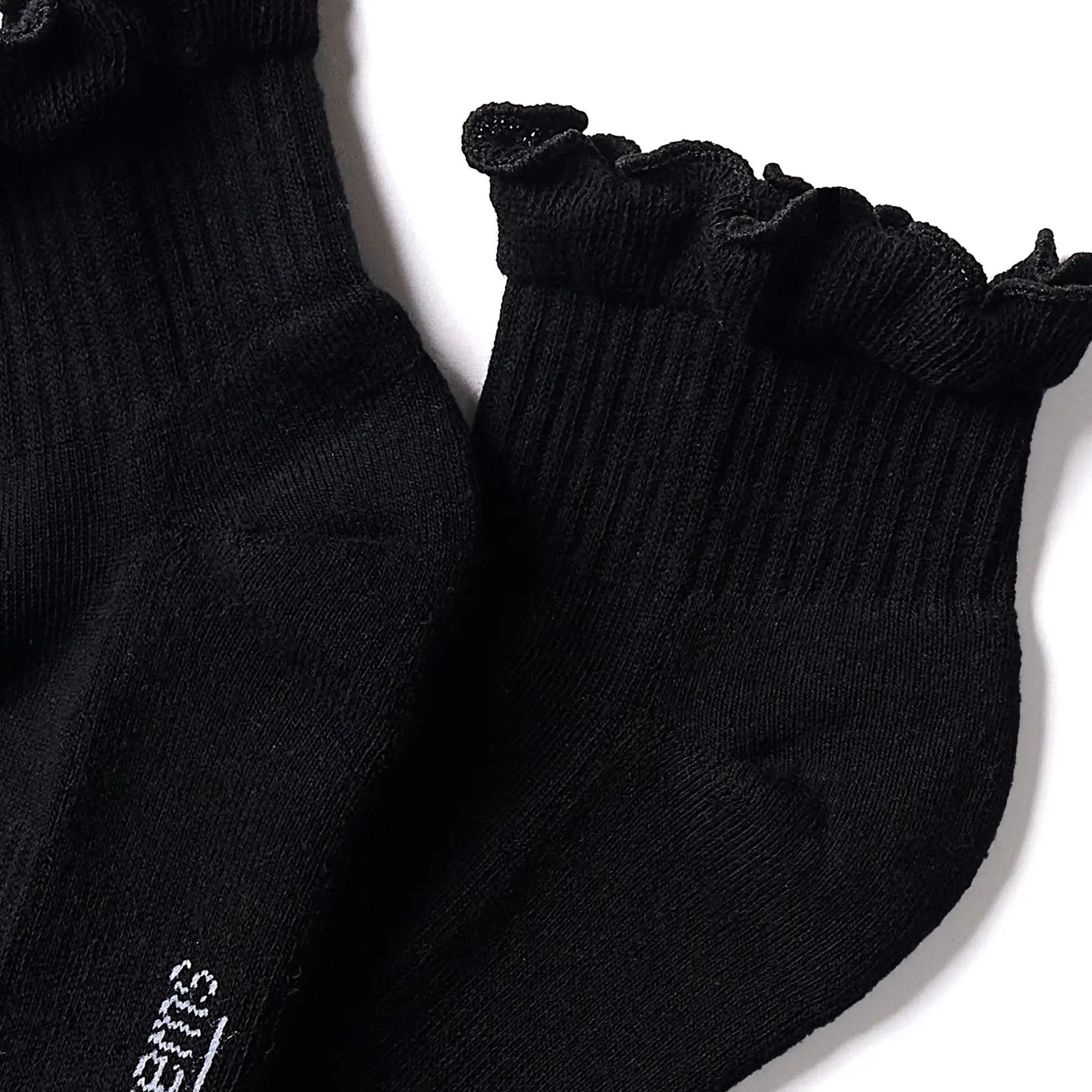 Ruffle Twist Ankle Socks