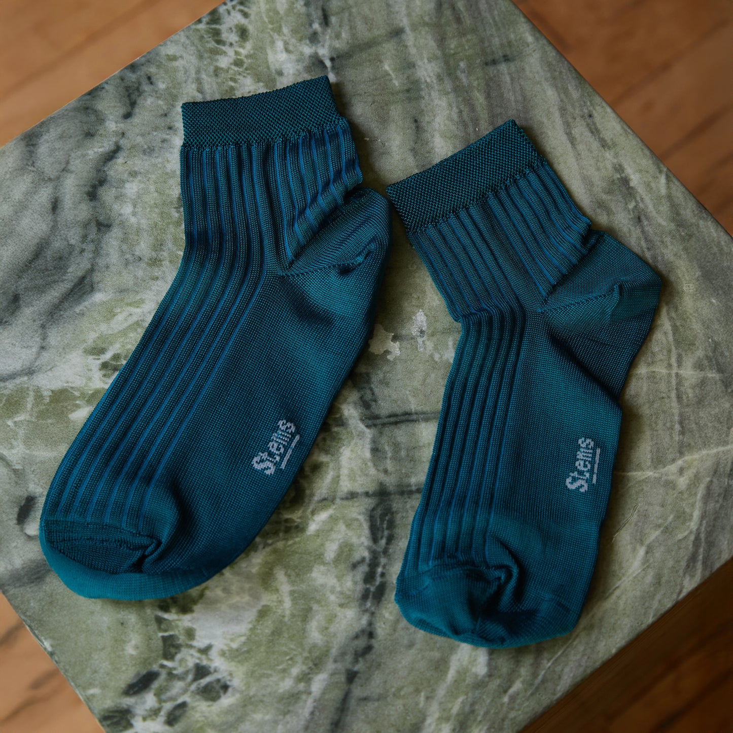 Silky Rib Quarter Socks